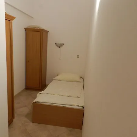 Apartment Sidro *